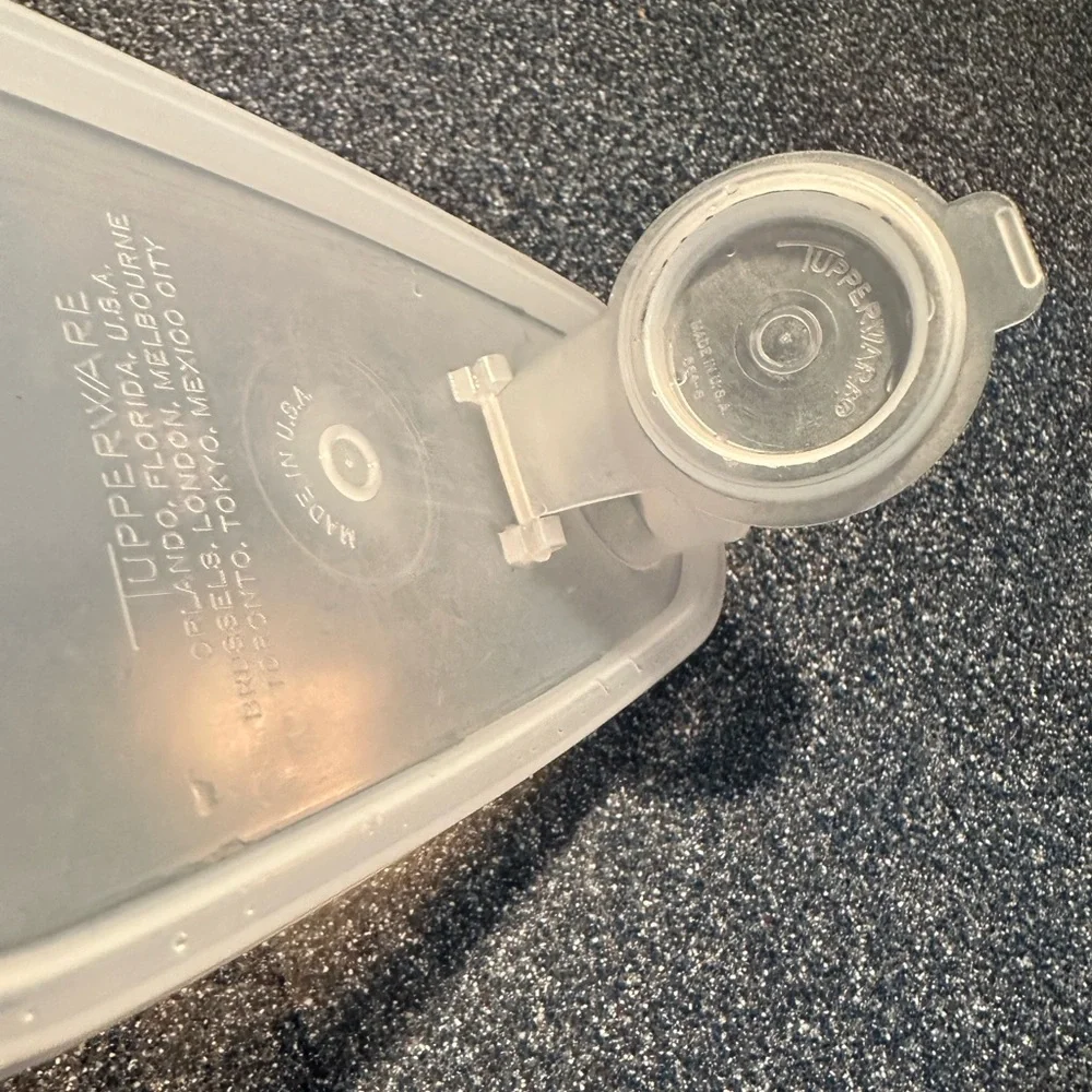 1970s Vintage Tupperware Flip Top Lid Clear Beverage Buddy Container Pitcher